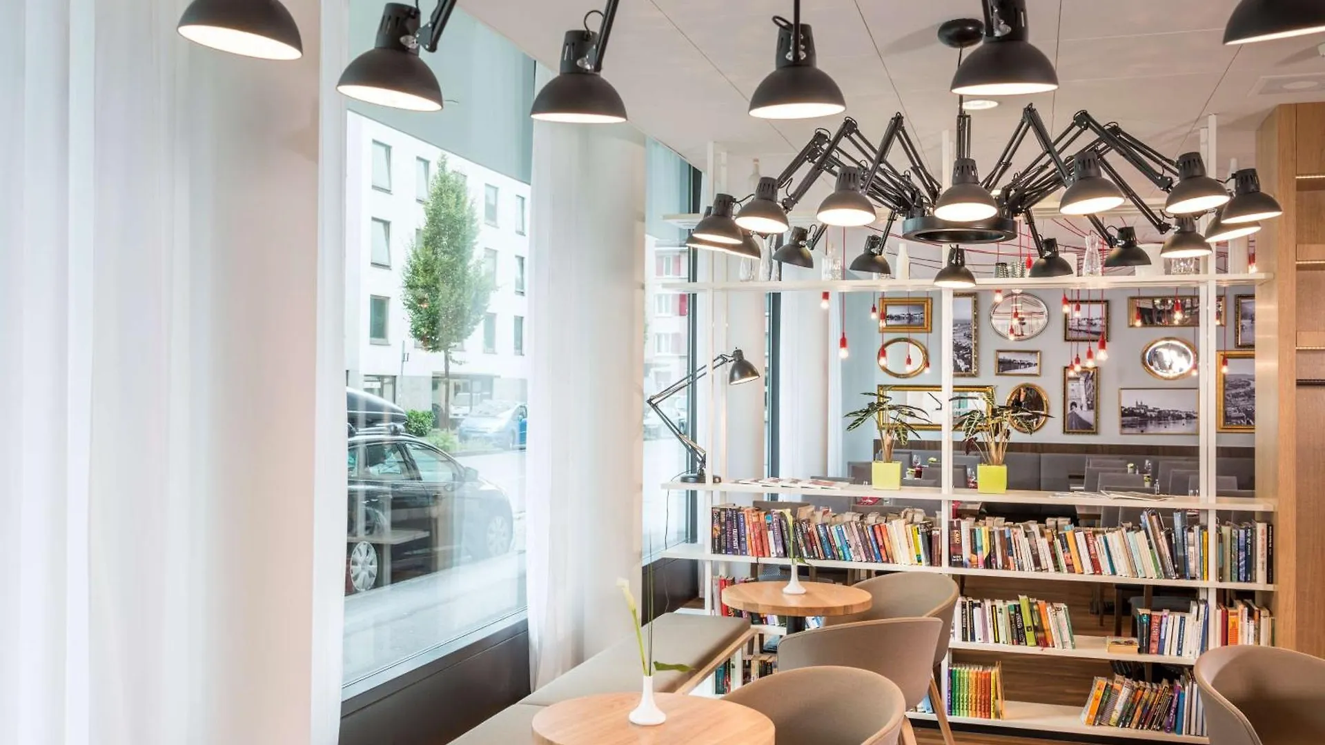 Essential By Dorint Basel City Hotel